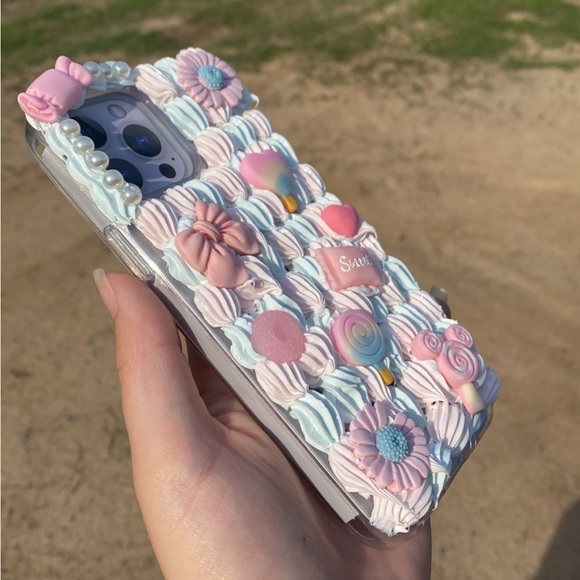 iPhone 13 Pro Max and 12 pro max decoden phone case - Picture 2 of 3